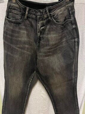 Judy Blue grey skinny distressed size 14W jeans with frayed bottoms